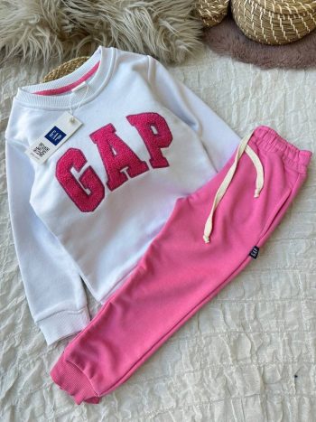 Pembe alt üst takım